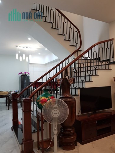 Bán nhà Thượng Đình thông Nguyễn Trãi, cạnh Royal City, 51m2, 4 tỷ 2.