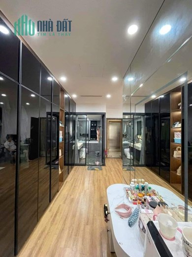 Bán nhà Hoàng Cầu 60m mặt tiền 6m gara ô tô 7 chỗ 7 tầng thang máy mới chính chủ