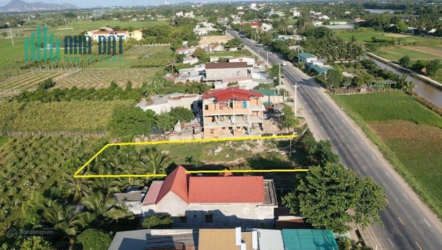 Mặt QL27A, DT 20x50m; 200m tới tốc B-N, sân bay Thành Sơn 5km, 15km tới biển. 3,7tỷ