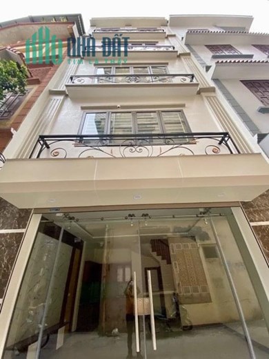 Chính chủ gửi  bán nhà siêu đẹp  Cổ Nhuế, 40m 5 tầng, 5m MT, 3.95 tỷ Bắc Từ Liêm.