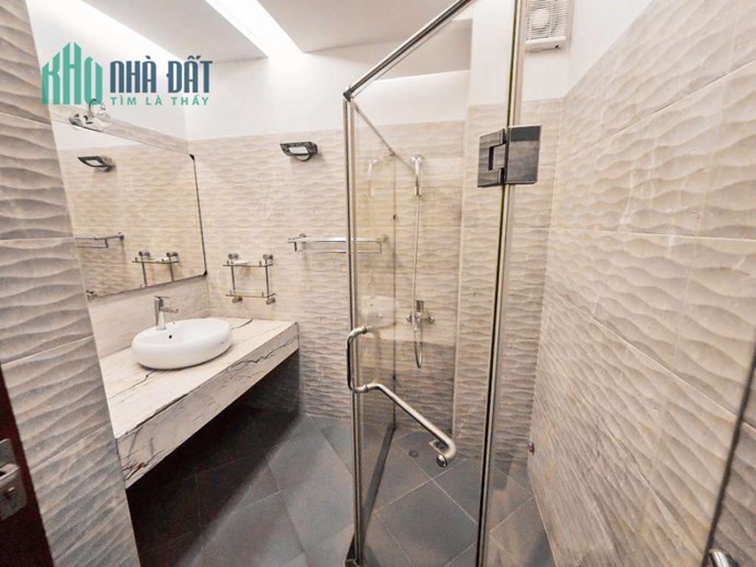 Bán nhà Nguyễn Văn Cừ, Long Biên, kinh doanh, đường ô tô tránh, 80m2x 5 tầng, mặt tiền: 4.5m, 13 tỷ
