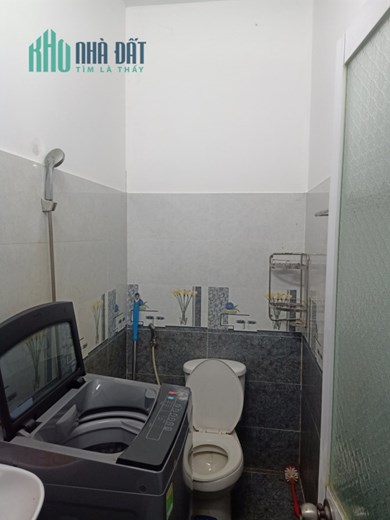 Bán Nhà Lê Văn Khương- Q12- NGang 7m-HXH- Mua một Được 2 căn chỉ 5ty8