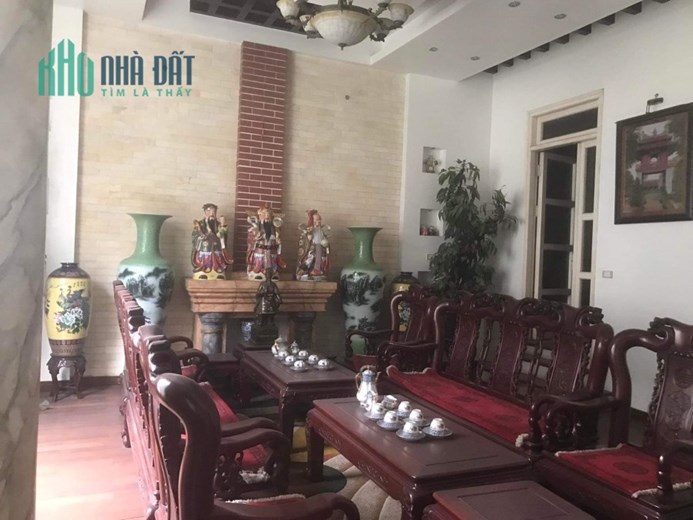Bán nhà Mai Dịch , 10 ô tô đỗ cửa , 76m , 18 tỷ , MT 10M . ( chủ cũ : tướng QĐ )