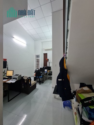 Nhà 2 tầng Hà Huy Tập 68m2 siêu rẻ 2,39 tỷ