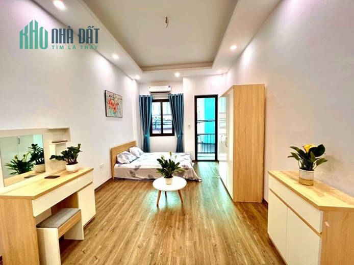Bán tòa nhà CCMN, Cầu Giấy 70m, 7 tầng thang máy, MT 7m, 15 phòng, DT 80 triệu 1 tháng, giá 9 tỷ 5.