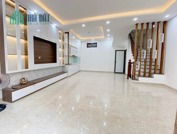 Bán Nhà Bồ Đề Thông Ra Đường Hồng Tiến, Long Biên 36m2, 5T chỉ 3,65 tỷ