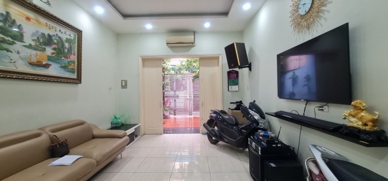 Bán Nhà dân xây phố Nguyễn Văn Cừ, ngõ ô tô thông, DT 83m2 x 4T, MT 4m, nhỉnh 9 tỷ