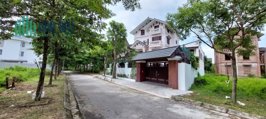 Bán 250m đất biệt thự mặt hồ khu ĐT nghỉ dưỡng Hà Phong - Giá đầu tư