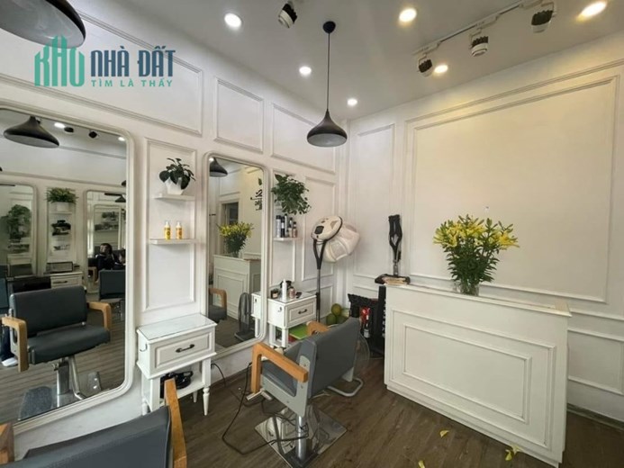Bán gấp nhà mặt phố Tân Mai, giá hời chỉ 6,3 tỷ