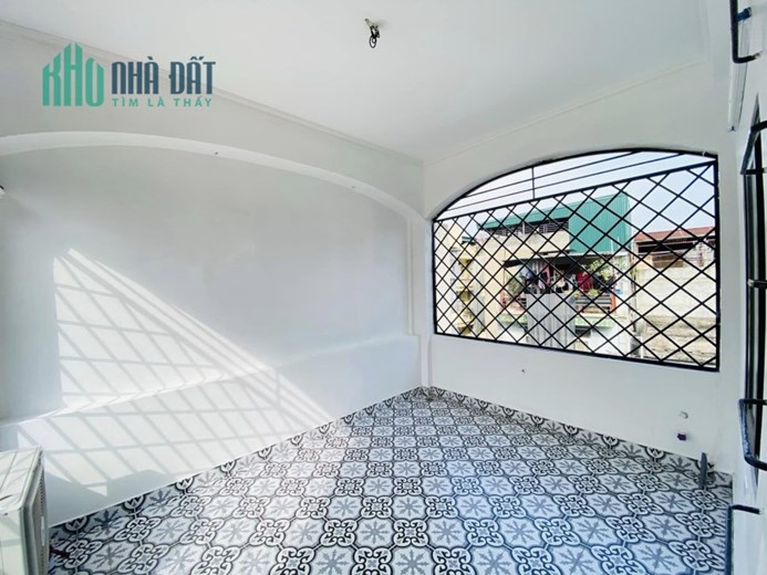 Nhà đẹp ở ngay ngõ 136 Cầu Diễn, Bắc Từ Liêm, 35m2, 5 tầng, giá 3.1 tỷ