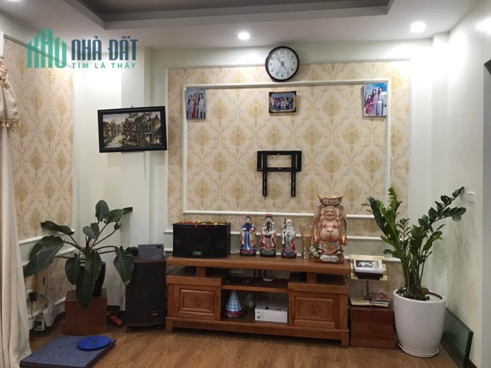 Bán Nhà Khương Đình_Gần Ô TÔ_Đẹp_51mx4T Ở Ngay chỉ 4 tỷ 26 Lh 0969356066