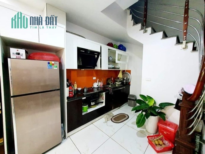 Bán nhà Việt Hưng, Long Biên, 5 tầng, 33m2, Gần phố, Ngõ THÔNG, Ô TÔ. Nhà đẹp Ở NGAY. Nhỉnh 3 tỷ