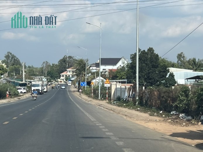 : Cần bán 7m x 42m có 100m2 đất ở, Đc xã Phú Hội, huyện Đức Trọng, Lâm Đồng.