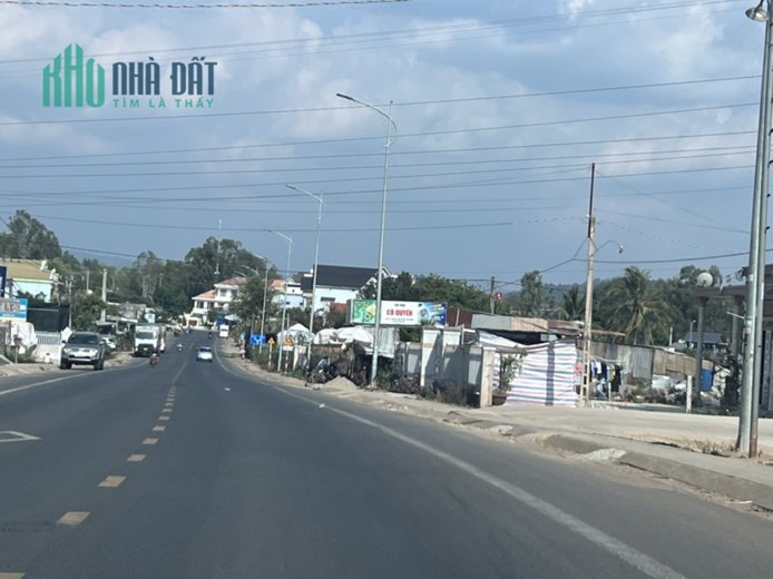 : Cần bán 7m x 42m có 100m2 đất ở, Đc xã Phú Hội, huyện Đức Trọng, Lâm Đồng.