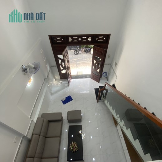 Bán Nhà ngay Trường Học Sóc nâu P12 Gò Vấp 4m x15m Giá 4,75 Tỷ Tl