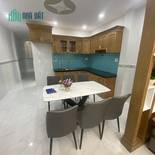 Bán Nhà ngay Trường Học Sóc nâu P12 Gò Vấp 4m x15m Giá 4,75 Tỷ Tl