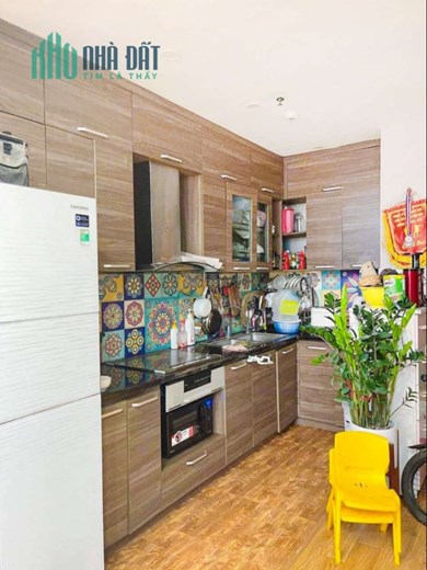 Cần bán căn hộ chung cư Berriver, Long Biên, 70m, 2 ngủ, vệ sinh, tặng nội thất, 2 tỷ 95
