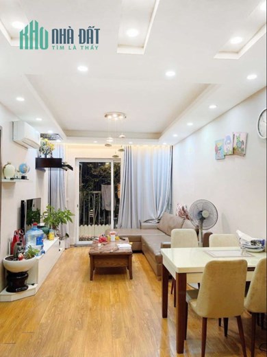Cần bán căn hộ chung cư Berriver, Long Biên, 70m, 2 ngủ, vệ sinh, tặng nội thất, 2 tỷ 95