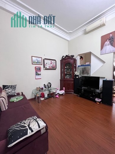 Kinh Doanh – Oto Đỗ Cửa 40m2 5 Tỷ
