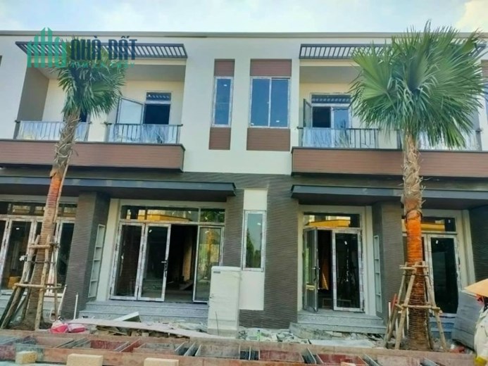 Bán nhà phố đường Đinh Viết Cừu thành phố Tân An