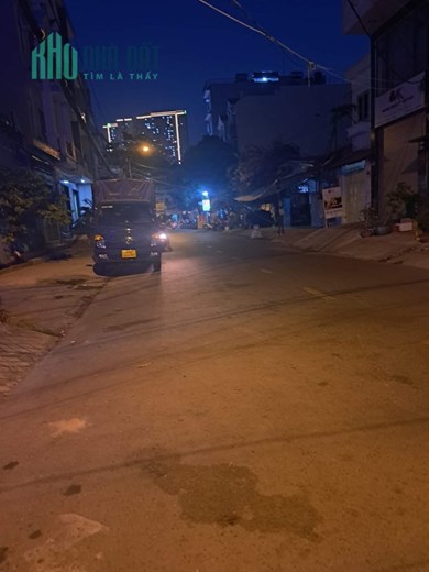 CẦN BÁN GẤP NHÀ MẶT TIỀN ĐƯỜNG SỐ - XE HƠI NGỦ TRONG NHÀ - KHU VỰC KINH DOANH ĐA NGHÀNH NGHỀ