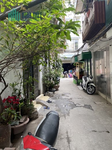 Cho thuê nhà tập thể tầng 1 Số 6 nhà H3, Ngõ 33, Nguyễn An Ninh, Hoàng Mai.