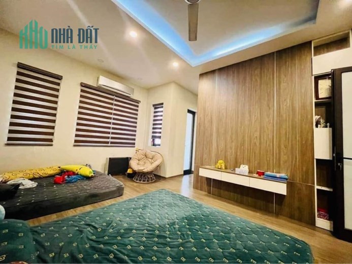 Bán nhà phố Võ Văn Dũng, gara ôtô, DTXD62m2 x 5T, MT5.8m. 17 Tỷ.