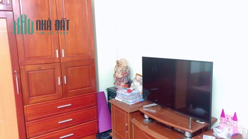 Bán nhà Đức Giang, Dt 40m, nhà 4 tầng, giá hơn 3 tỷ