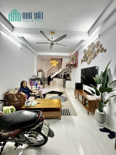 BÁN NHÀ TÂN MAI HOÀNG MAI HÀ NỘI 40M, GIÁ CHỈ 2.9 TỶ