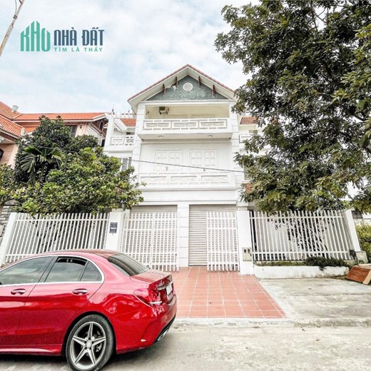 Biệt thự Mê Linh cực rộng 290m mặt đường 25m GIÁ 9.9 tỉ cực đẹp ngay gần Cầu Rào