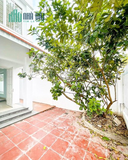 Biệt thự Mê Linh cực rộng 290m mặt đường 25m GIÁ 9.9 tỉ cực đẹp ngay gần Cầu Rào