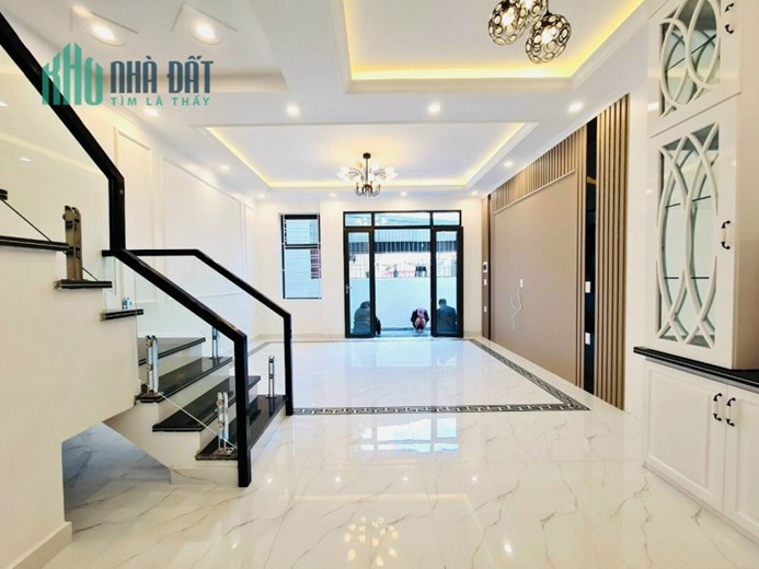 Nhà xây mới 4 tầng cực đẹp diện tích 46m GIÁ 3 tỉ tại ngõ 111 Đông Khê - Ngô Quyền