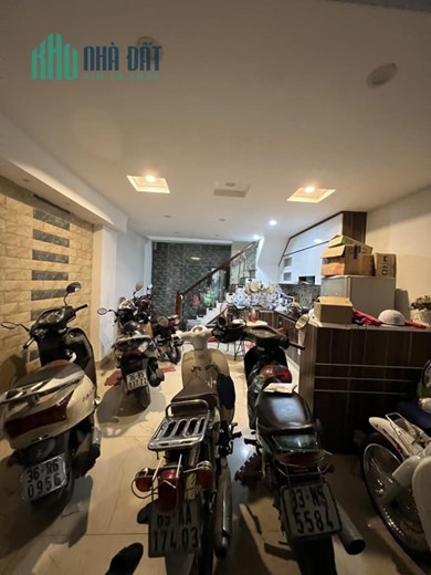 Nhà Trại Cá - Trương Định, Hoàng Mai 50m2*6 Tầng giá 5.9 Tỷ