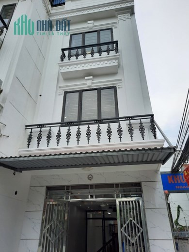 Vị trí lô góc ngõ thông kinh doanh cực đẹp 61m x 3 tầng GIÁ 3.2 tỉ phố Kiều Sơn - Văn Cao