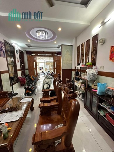 tân phú- tân thành- hẻm xe tải đua, 3 tầng, 101m2 chỉ 13.5 tỷ, giáp tân bình.