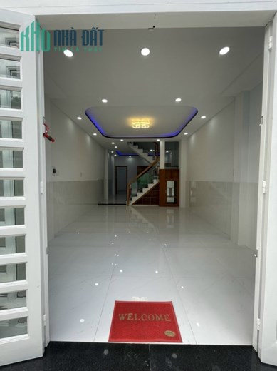 Nhà HXH Âu Cơ, ngang 4.4m, DT khủng 66 m2, nở hậu, giá chỉ 5tỷ990, không có căn thứ hai.