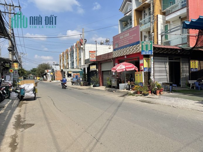 Bán lô đất MT 7m SH riêng tại Bình Tân