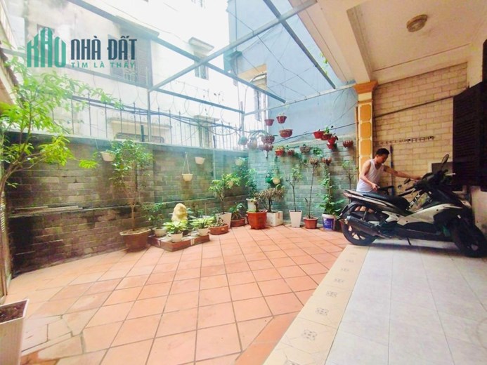 Bán Nhà siêu rẻ Lò Đúc, 80m2, 5T, nhỉnh 5 tỷ, siêu thoáng, 0814995566.