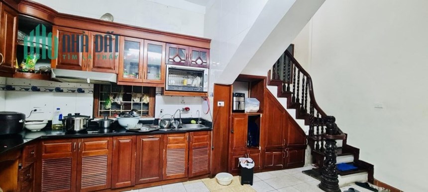Bán Nhà siêu rẻ Lò Đúc, 80m2, 5T, nhỉnh 5 tỷ, siêu thoáng, 0814995566.