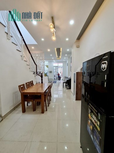 NHÀ 2 TẦNG, HẺM XE HƠI, ĐÚC,70M2,3pn, gần chợ, Trường học...TAN PHÚ.GIÁ CHỈ 80TRM2.