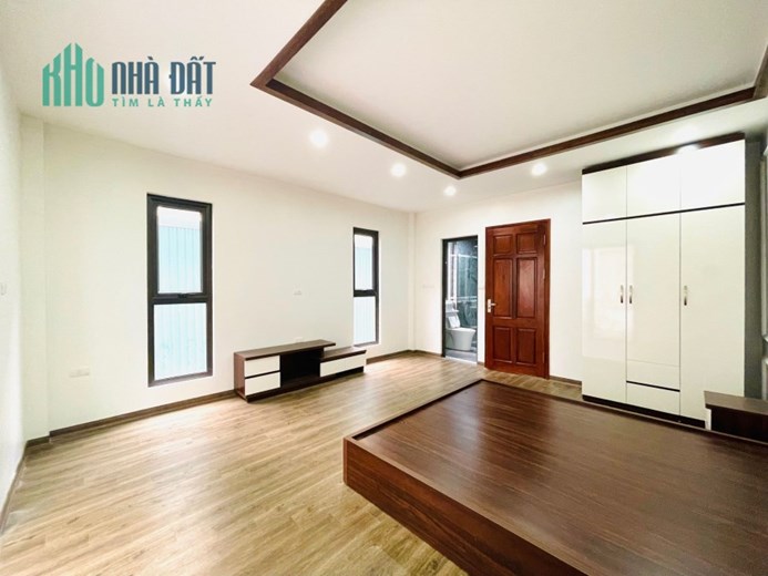 Bán Gấp Nhà Số 9A,ngách 57, Ngõ 10 Láng Hạ,Ba Đình 35mx5Tầng, Lh Chính Chủ 0965689958.