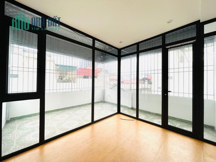 Chính chủ cần bán nhà 9A, ngách 57, ngõ 10 Láng Hạ, xây mới, ngõ 3m, giá bán 4,55 tỷ TL trực tiếp