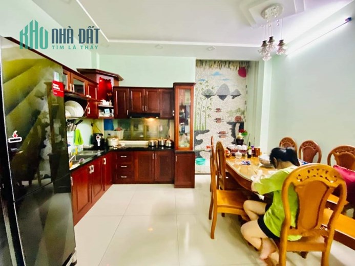NGộp Bán Nhà Bành Văn Trân 50m2 - 5 tầm Đẹp - Hẻm 1 trục