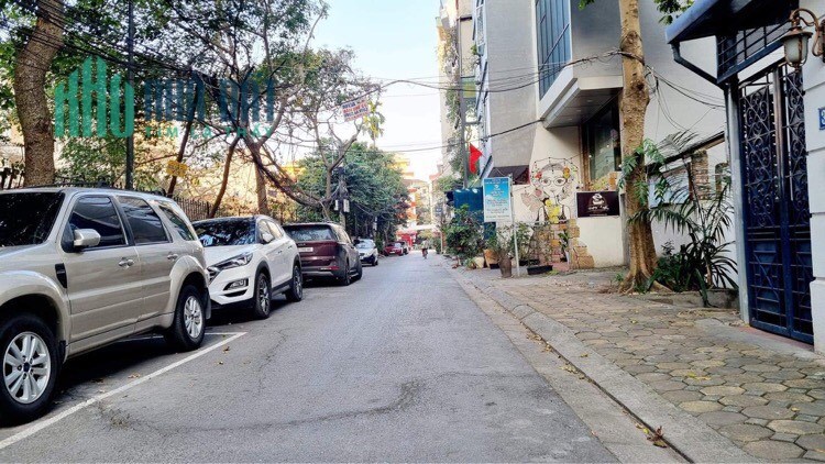BÁN NHÀ NGÕ 87 NGUYỄN PHONG SẮC, VỈA HÈ RỘNG, THANG MÁY, 100M2 NHỈNH 22 TỶ