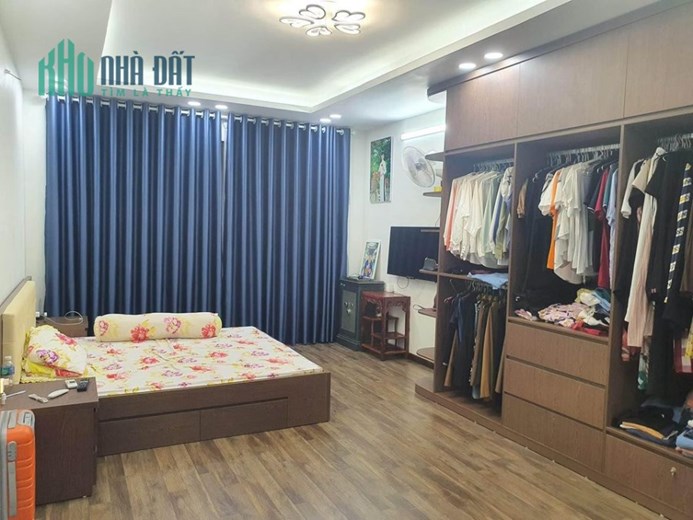 Bán nhà căn góc đường Quang Trung, Q.Hà Đông, 45m2, MT 4m, giá 4.75 tỷ.