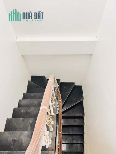 Bán nhà riêng Phạm Ngọc Thạch 48m 3 tầng mặt tiền cực thoáng gần ô tô nhỉnh 3 tỷ lh 0975124520