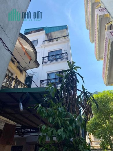 Nhà phố Hồng Tiến