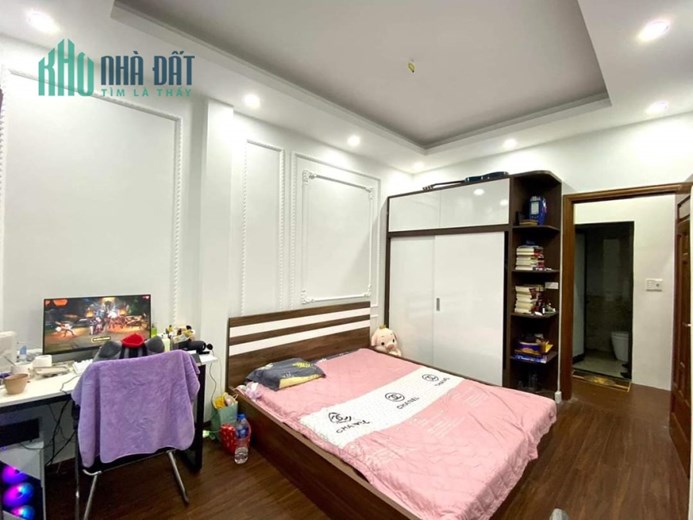 Bán nhà mặt ngõ phố Đốc Ngữ Ba Đình 42m2x4,5 tầng, phân lô,oto kinh doanh cực tốt, giá 8tỷ5