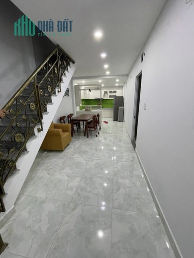 Bán Nhà Trần Xuân Soạn, 3 Tầng BTCT, 8Pn Vừa Ở Vừa Cho Thuê, 1 Bước Ra Mặt Tiền Chỉ 7 Tỷ