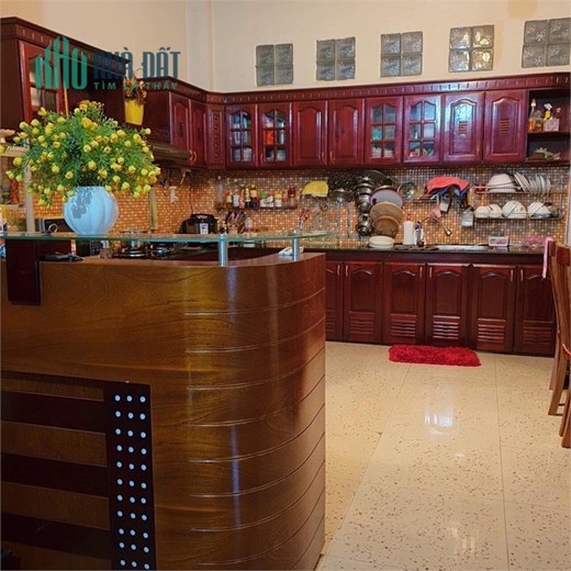 Bán nhà 3 tầng mặt tiền Phan Văn Trị đẹp như mơ, nội thất toàn gỗ Kiền đẹp long lanh
